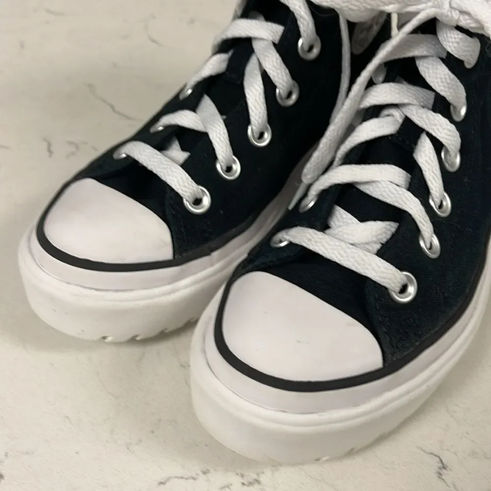 Converse Chuck Taylor All Star Lugged Lift Girls' Grade School Size 2 Black